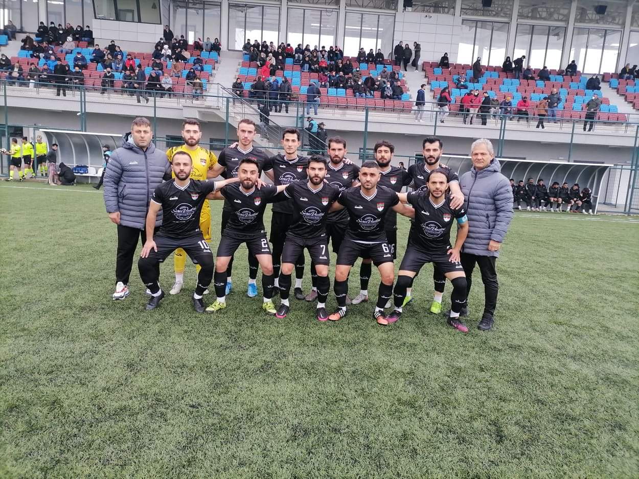 1985 DERECİKSPOR BAL’DA