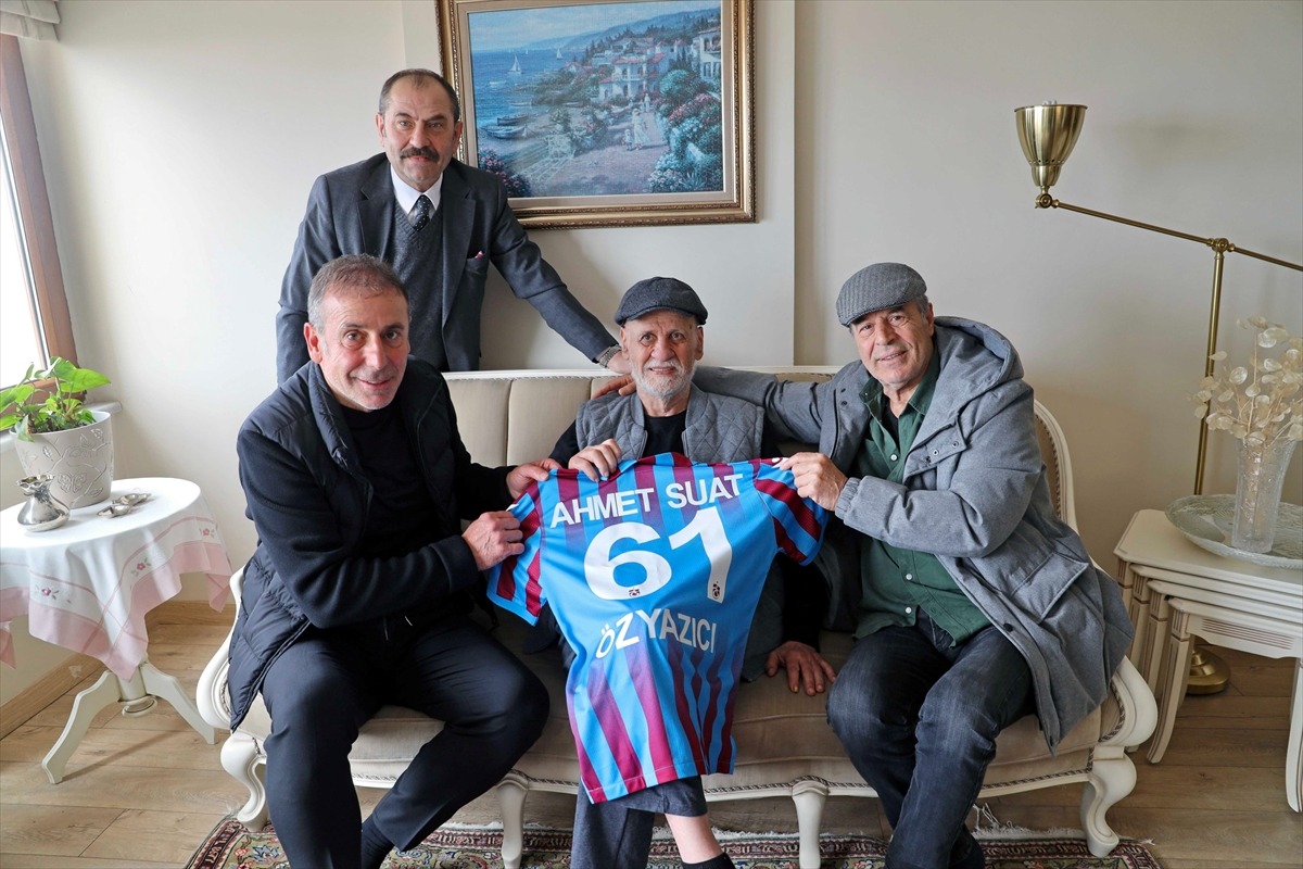 ÖZYAZICI’YA YAŞ GÜNÜ ZİYARETİ