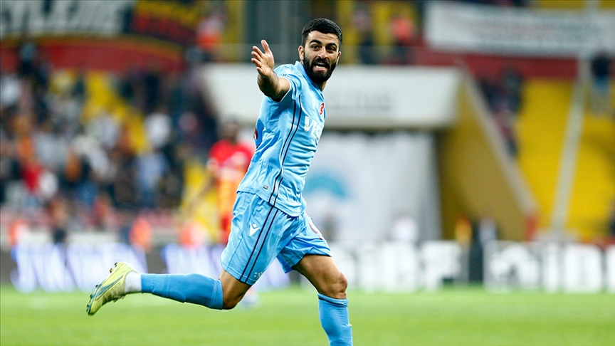 Umut Bozok, kaldığı yerden devam ediyor