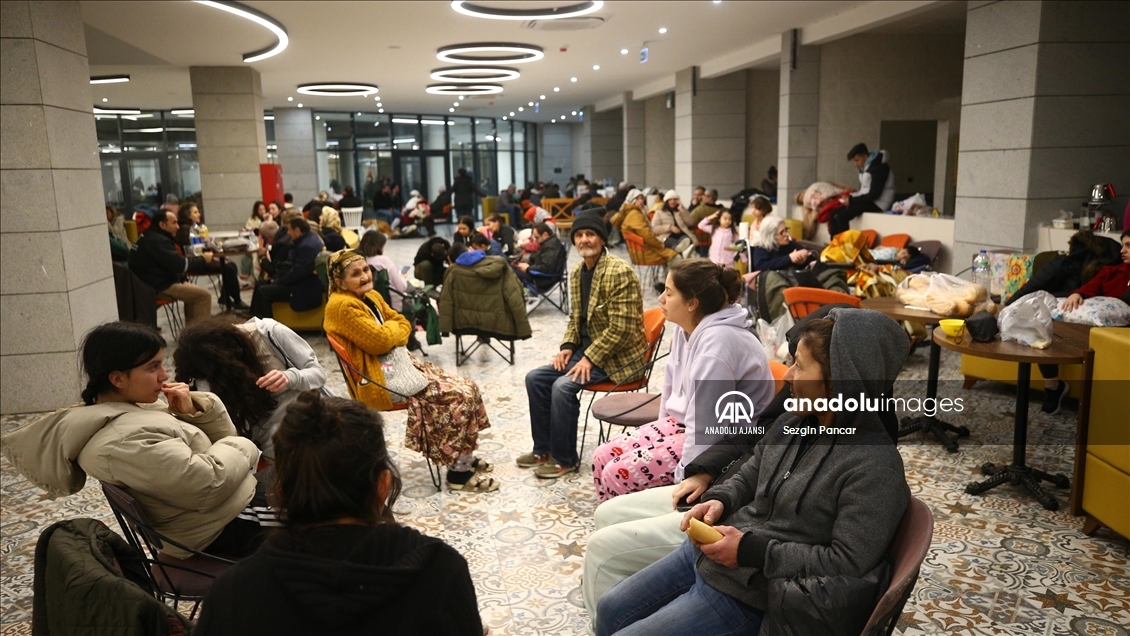 Bakan Kasapoğlu deprem bölgelerinde hizmette olan tesisleri paylaştı