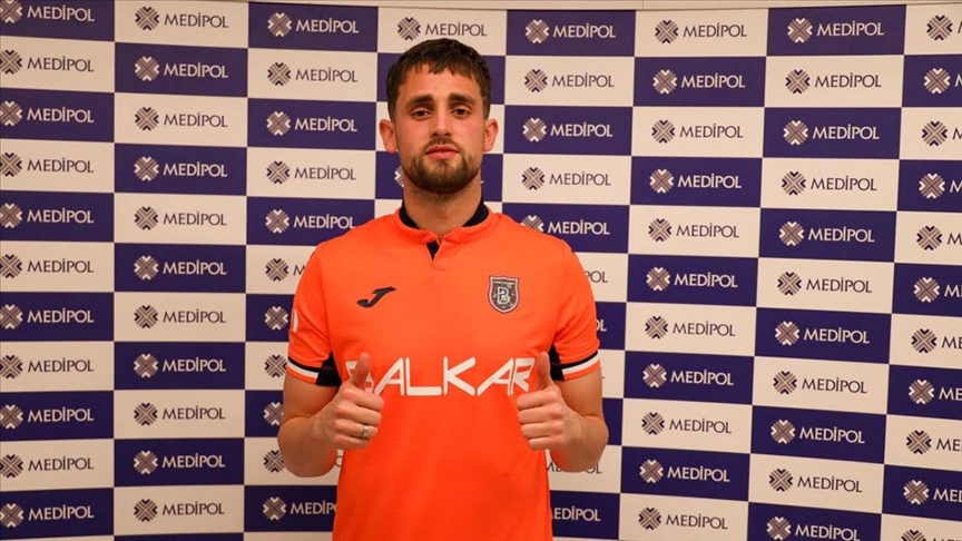Medipol Başakşehir, Sevilla'da Adnan Januzaj'ı kiraladı