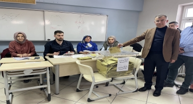 Artvin Valisi Yılmaz Doruk oyunu kullandı