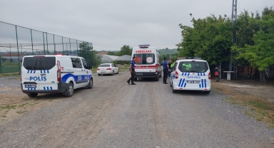 Bafra'da devrilen elektrikli bisikletteki 2 kişi yaralandı