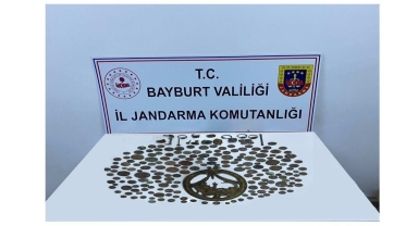 Bayburt'ta tarihi eser olduğu değerlendirilen 206 obje ele geçirildi