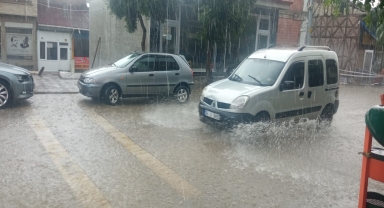 Çorum'un Kargı ilçesinde sağanak etkili oldu