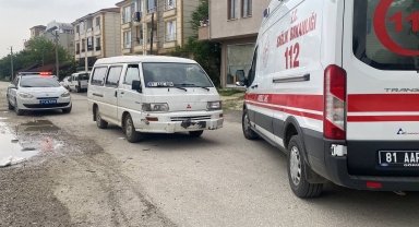 Düzce'de minibüsün çarptığı bisikletli çocuk yaralandı