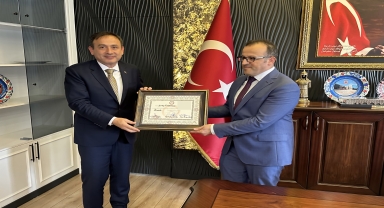 Karabük'te AK Parti milletvekilleri mazbatalarını aldı