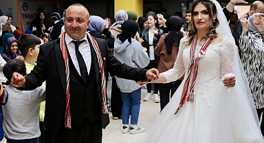Malatyalı depremzede çiftin düğünleri Trabzon'da yapıldı