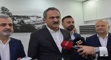Milli Eğitim Bakanı Özer, rehber öğretmen atamalarına ilişkin konuştu: