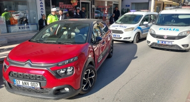 Samsun'da otomobil ile motosikletin çarpıştığı kazada 2 kişi yaralandı