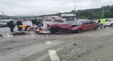 Samsun'da tırla çarpışan otomobilin sürücüsü yaralandı