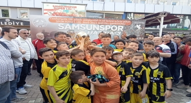 Samsunspor'un şampiyonluk kupası Termeli taraftarlarla buluştu