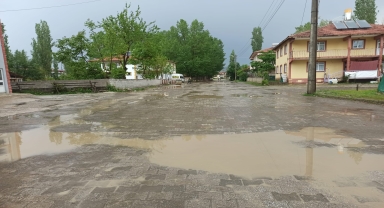 Sulusaray ilçesinde sağanak etkili oldu