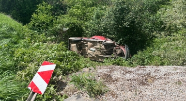Tokat'ta iki otomobilin çarpıştığı kazada 8 kişi yaralandı