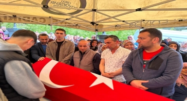 Tokat'taki trafik kazasında hayatını kaybeden polis ile eşinin cenazesi defnedildi