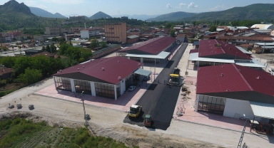 Turhal'da sanayi sitesinde asfaltlama çalışmaları başladı