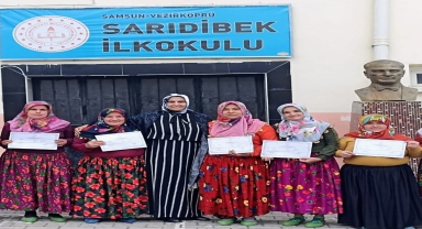 Vezirköprü Sarıdibek İlkokulu'nda yetişkin okuma bayramı şenliği düzenlendi