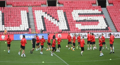 A Milli Futbol Takımı, Galler maçının hazırlıklarını tamamladı