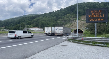 Anadolu Otoyolu'nun Bolu Dağı geçişinde bayram trafiği önlemleri alındı