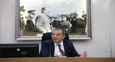 Bolu Belediye Meclisinde Cumhurbaşkanı Erdoğan'ın heykelinin dikileceği yer görüşüldü