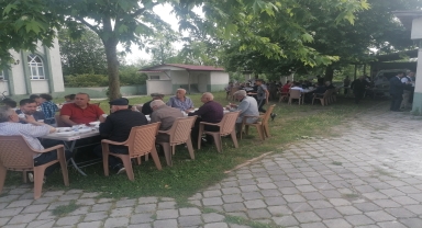 Çarşamba'da Cumhurbaşkanı Erdoğan'ın seçim başarısı nedeniyle mevlit okutuldu