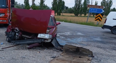Çorum'da 3 araç çarpıştı, 1 kişi yaralandı
