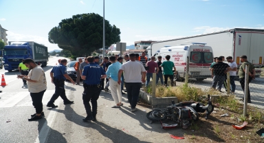 Çorum'da elektrikli bisikletle motosikletin çarpışması sonucu 4 kişi yaralandı