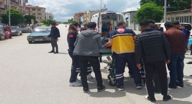 Çorum'da traktörün çarptığı motosikletteki 2 mevsimlik tarım işçisi yaralandı