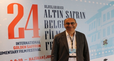 Derviş Zaim'den genç yönetmenlere