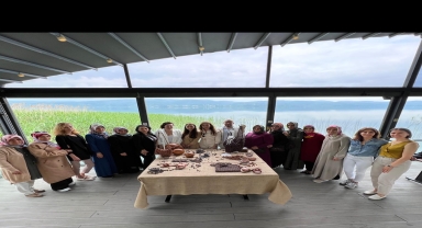 Ev kadınlarının el emeğinin moda ile buluştuğu çantalar Boyner'de