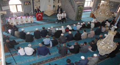 Güce'de hafızlık icazet töreni düzenlendi