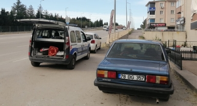 Karabük'te 2 otomobilin çarpıştığı kazada 2 kişi yaralandı