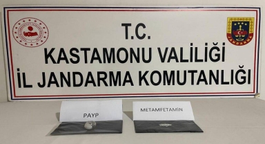 Kastamonu'da yol kontrolünde üzerinde uyuşturucu bulunan kişi tutuklandı