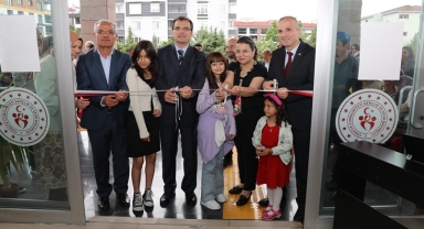 Merzifon'da BİLSEM öğrencileri resim sergisi açtı
