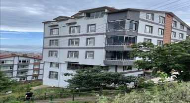 Ordu'da cam temizlerken 5. kattan düşen kadın ağır yaralandı