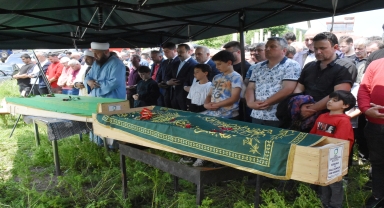 Ordu'da denizde cansız bedenleri bulunan iki arkadaşın cenazeleri defnedildi