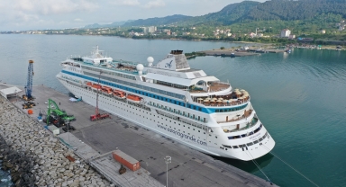 Ordu'ya demirleyen kruvaziyerler kentte turizmi hareketlendirdi