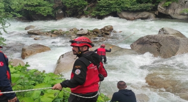 Rize'de kaybolan kadın ölü bulundu