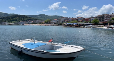 Sahil kenti Amasra'da bayram tatili yoğunluğu