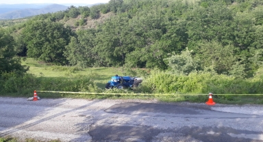 Sinop'ta devrilen traktörün altında kalan sürücü öldü