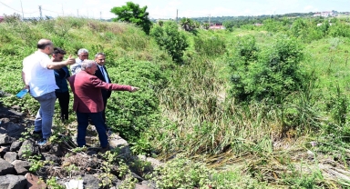Sinop'ta sağanak nedeniyle zarar gören yol ve köprüler onarılıyor