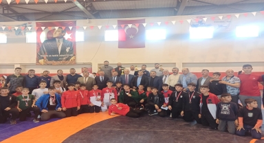 Sulusaray'da Sebastapolis U15 Serbest Güreş Turnuvası düzenlendi