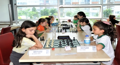 Trabzon'da minikler satranç müsabakaları düzenlendi