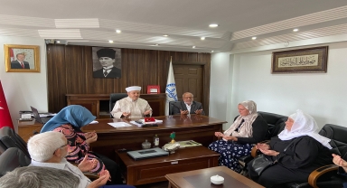 Ukraynalı anne ve kızı İslamiyet'i seçti