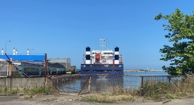Zonguldak'ta altında mayın olduğu iddia edilen kuru yük gemisi ve çevresinde arama yapıldı