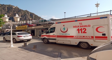 Amasya'da ambulansın geçişini engelleyen sürücüye cezai işlem uygulandı