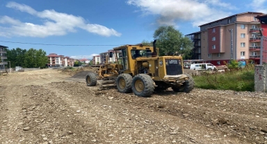 Bartın'da yol ve kaldırım düzenleme çalışmaları sürüyor