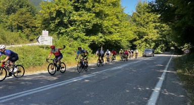 Bisikletçiler Kastamonu'nun doğal güzelliklerinde pedal çevirdi