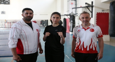 Boksa başladıktan 9 ay sonra Türkiye şampiyonu oldu, şimdi hedefi Avrupa'da madalya