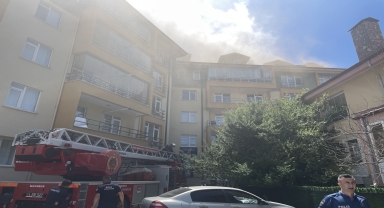 Bolu'da çıkan çatı yangını söndürüldü